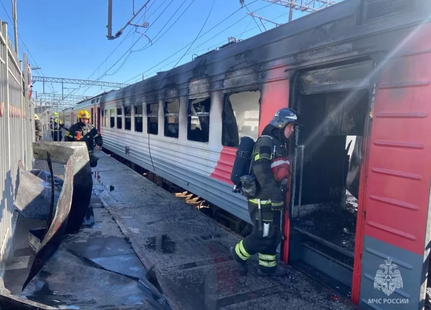 Названа предварительная причина пожара в тверской электричке