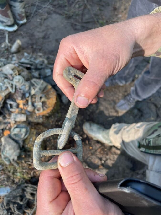 Поисковики подняли самолет Пе-2 в Тверской области