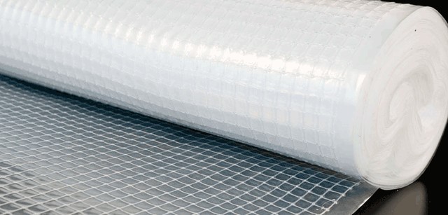 Сравнение спанбонда и армированной пленки: оптимальный выбор для теплиц