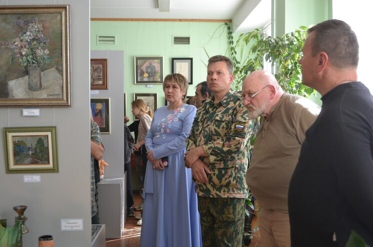 В Андреаполе открылась выставка художника Владимира Дмитриева