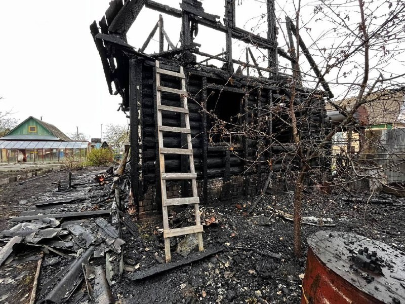 Два человека погибли при пожаре в СНТ под Тверью