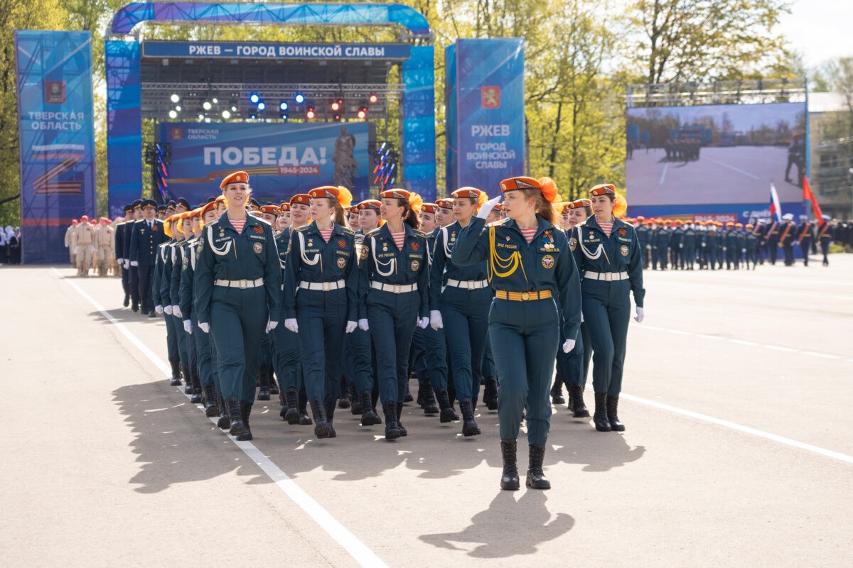 Губернатор Игорь Руденя в Ржеве принял участие в торжествах в честь Дня  Победы | ТОП Тверь новости