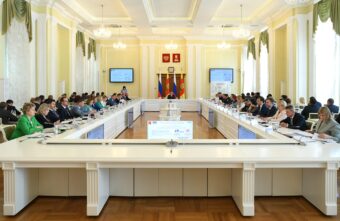 Игорь Руденя определил задачи по развитию системы мер поддержки семей с детьми в Тверской области Игорь Руденя определил задачи по развитию системы мер поддержки семей с детьми в Тверской области