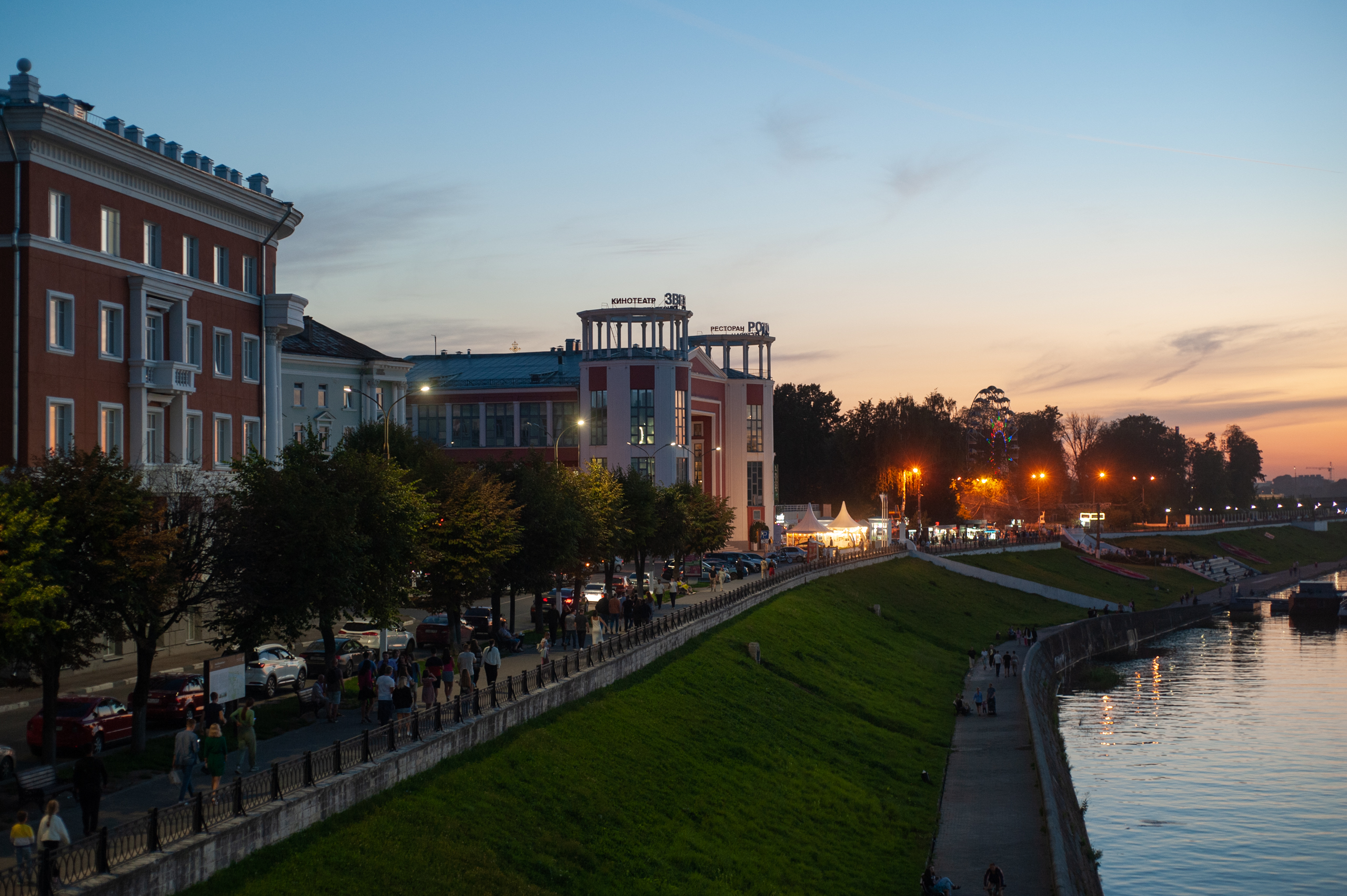 Российские кинотеатры начали возвращаться к показу пиратских фильмов