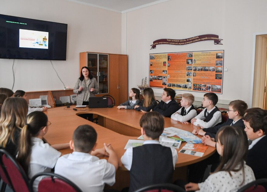 В школах Тверской области и других регионов ЦФО рассказали о Торопце
