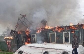 В Тверской области семья, потерявшая дом при пожаре, поблагодарила за помощь прихожан церкви