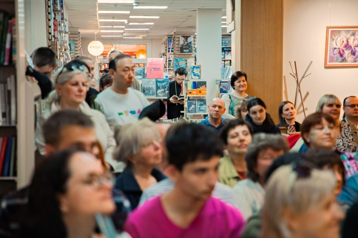 В Твери презентовали книгу митрополита Амвросия с ответами на вопросы читателей "ТОП Тверь"
