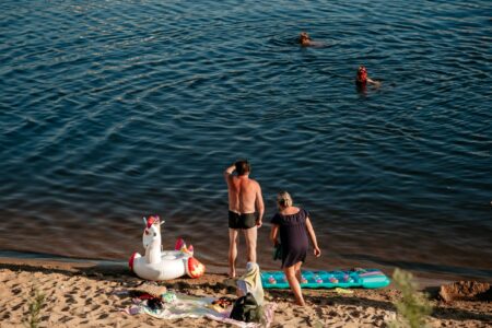 Эксперты назвали самый выгодный для отпуска летний месяц