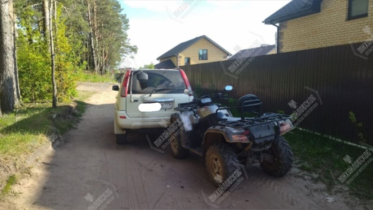 Под Тверью дети на квадроцикле врезались во внедорожник