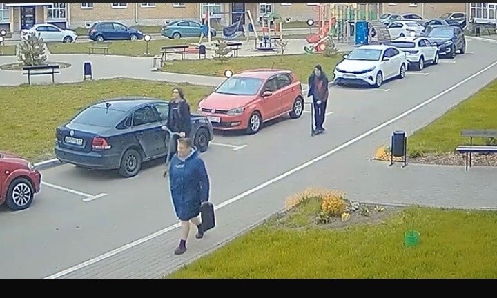 Под Тверью подростки разломали детский батут