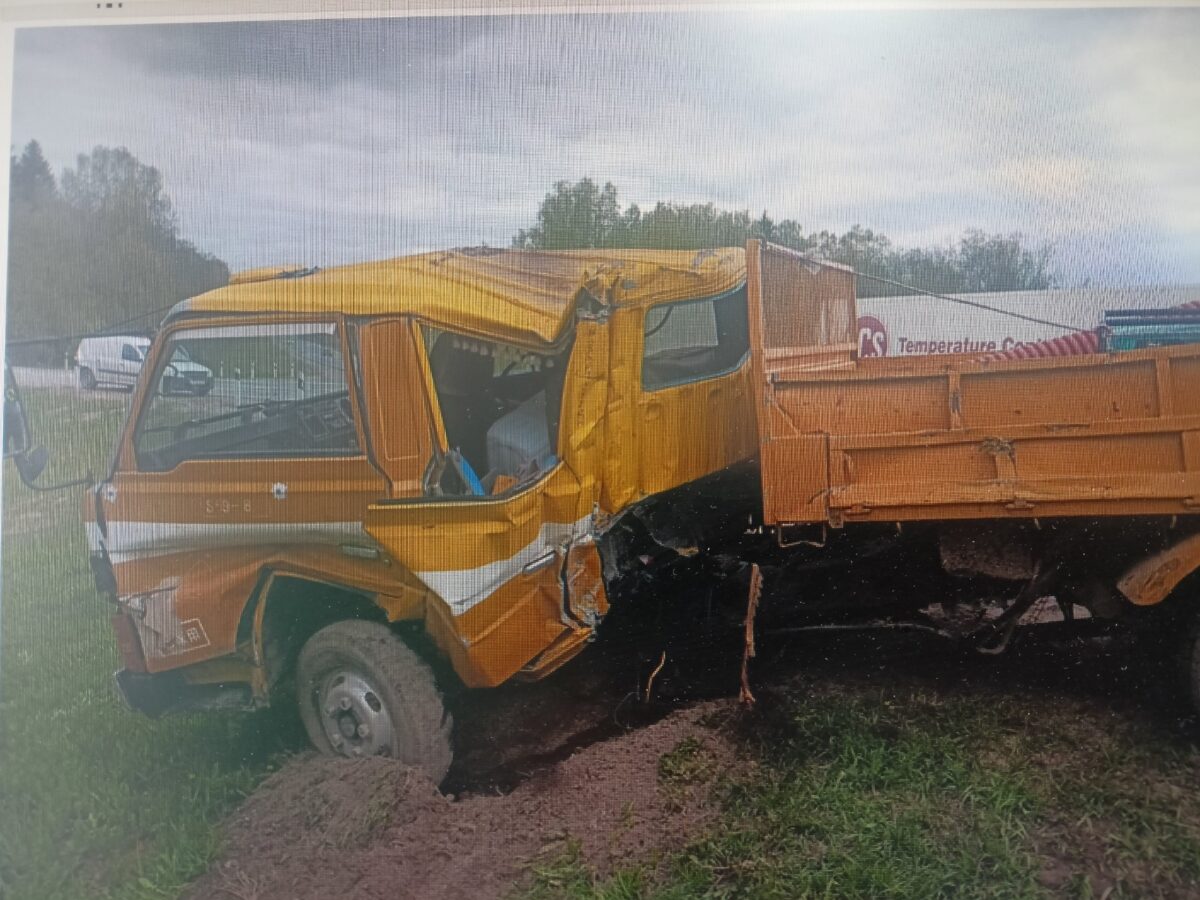 В Тверской области автопоезд врезался в Мазду | ТОП Тверь новости