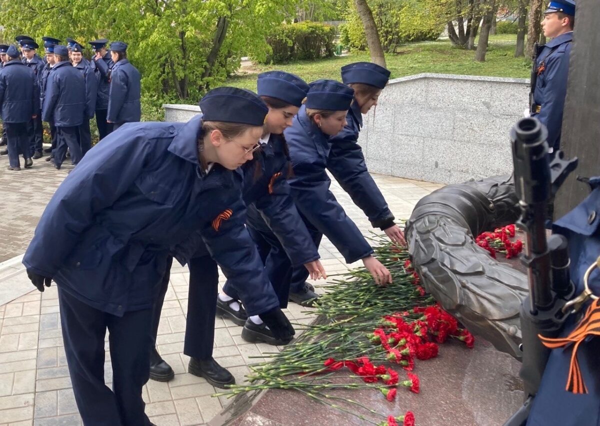 Тверские сотрудники и ветераны органов безопасности почтили память участников Великой Отечественной войны