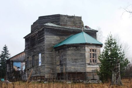 В Тверской области пожар уничтожил церковь XVIII века