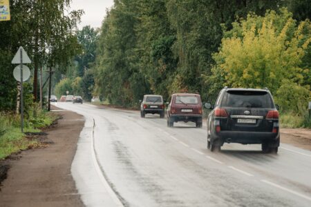 В Тверской области попавшего в беду водителя спас мужчина на желтой Лайбе