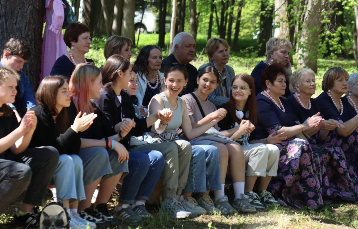 Волонтеры расчистили парк в Тверской области, где Пушкин писал Онегина