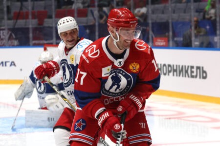 Илья Ковальчук оформил хет-трик в гала-матче Ночной хоккейной лиги Илья Ковальчук оформил хет-трик в гала-матче Ночной хоккейной лиги