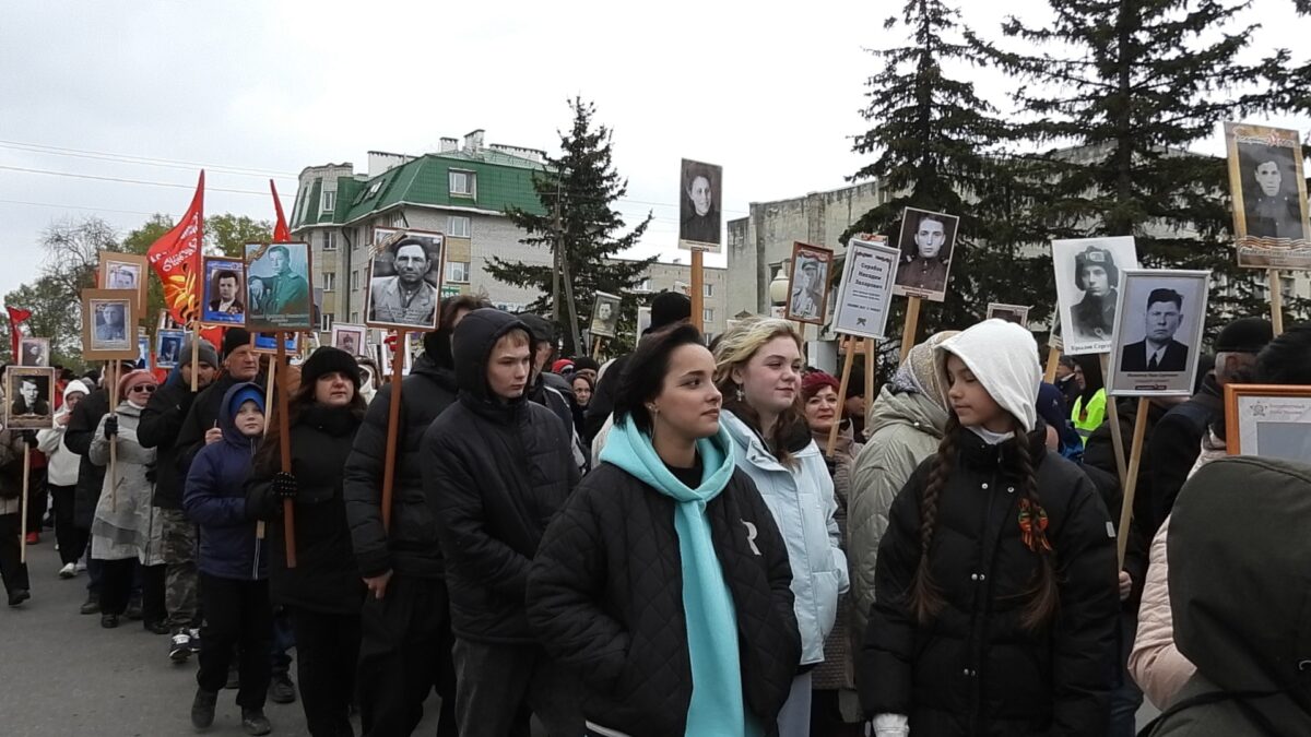 Калязинский округ отпраздновал День Победы парадом и мотопробегом | ТОП  Тверь новости