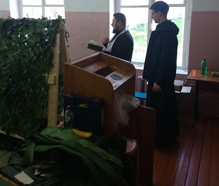 Из Тверской области на СВО отправится квадрокоптер и освященные маскировочные сети