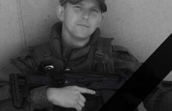 В Тверской области хоронят погибшего в зоне СВО бойца