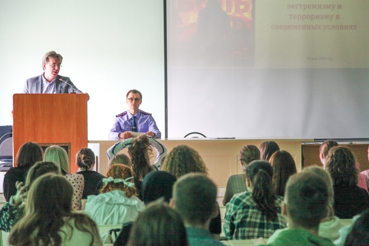 В СКР по Тверской области прошла встреча со студентами медицинского университета