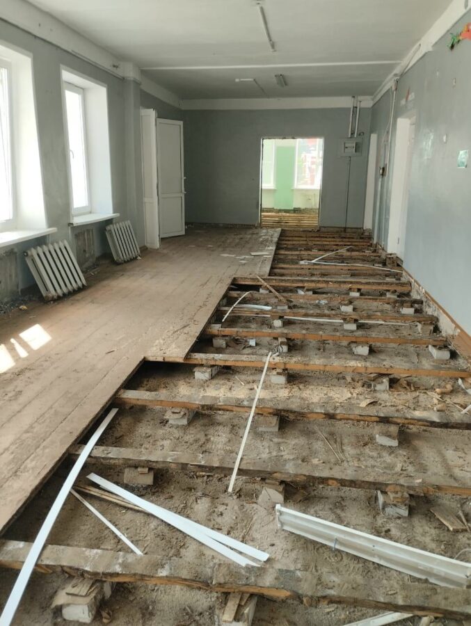 В Торопце начали капитальный ремонт в двух школах