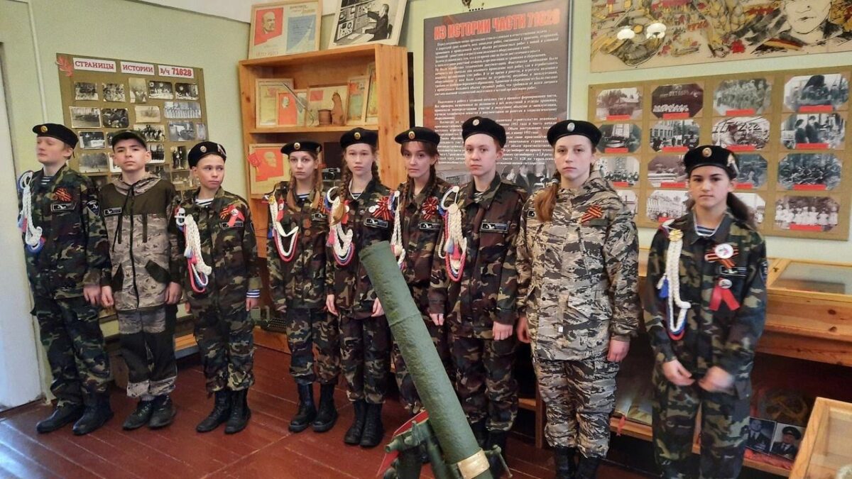 В Торопецком округе открыли Вахту памяти-2024