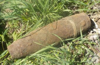 Артиллерийский снаряд времён войны нашли рядом с деревней под Тверью Артиллерийский снаряд времён войны нашли рядом с деревней под Тверью
