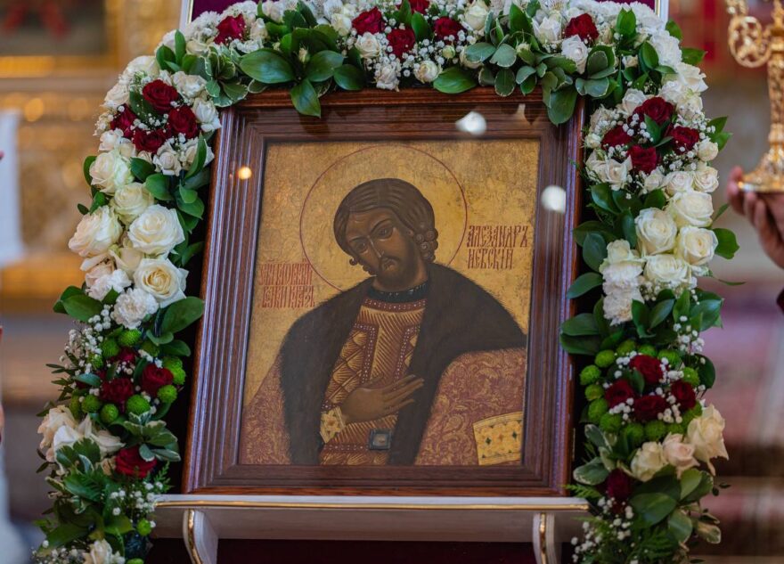 В Тверь прибыла старейшая лаврская икона святого благоверного князя Александра Невского