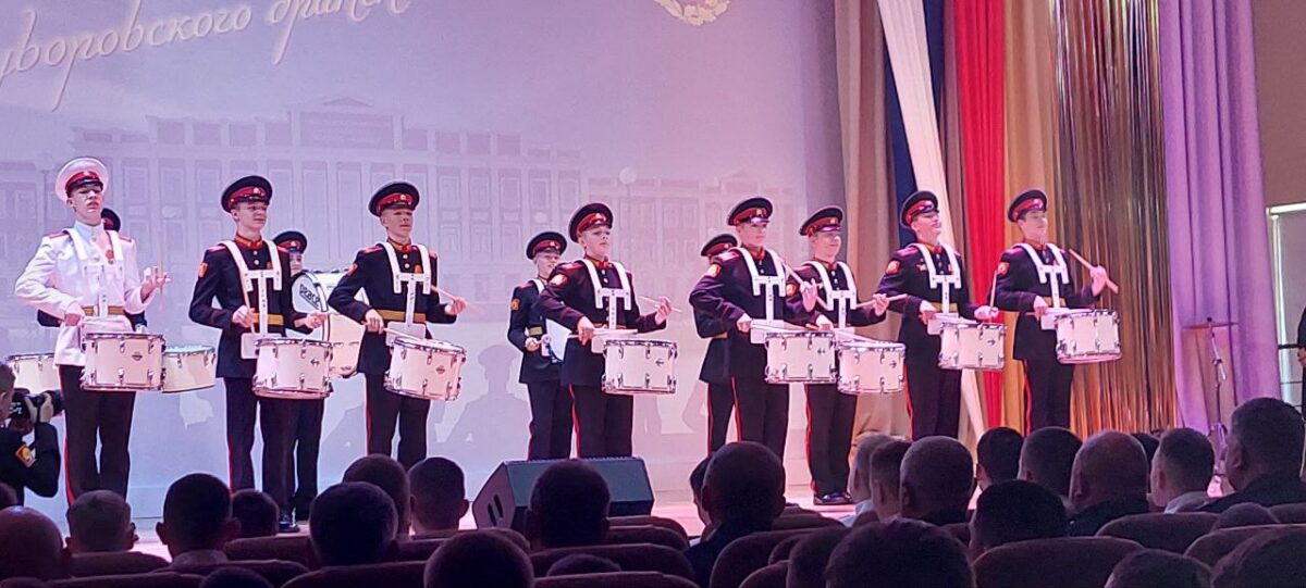 В Тверском суворовском военном училище прошел последний звонок