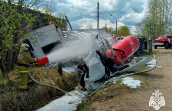 Два человека пострадали в столкновении двух грузовых автомобилей в Тверской области Два человека пострадали в столкновении двух грузовых автомобилей в Тверской области