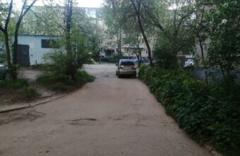 4-летняя девочка попала под колёса "Матиза" в Твери