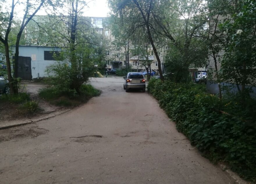 4-летняя девочка попала под колёса "Матиза" в Твери