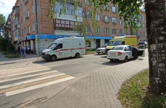 Велосипедиста доставили в больницу после ДТП в Твери Велосипедиста доставили в больницу после ДТП в Твери