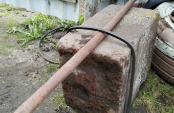 В Музей гвоздарей под Тверью привезли самый тяжелый экспонат