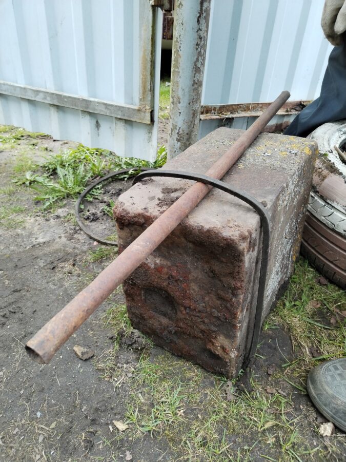 В Музей гвоздарей под Тверью привезли самый тяжелый экспонат