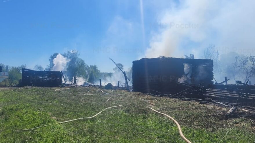 В деревне в Тверской области произошел страшный пожар