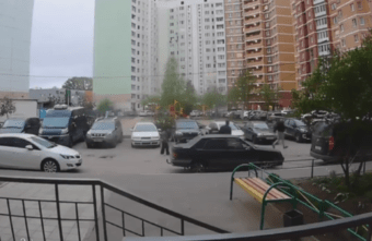 Полицейские установили мужчину, который стрелял на улице Твери Полицейские установили мужчину, который стрелял на улице Твери