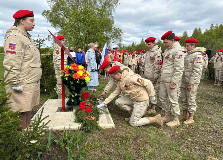 В День Победы в Лихославле вспоминали легендарных летчиков прославленной «Поющей эскадрильи»