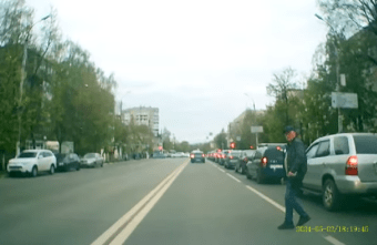 Житель Твери второй раз искал смерти на дороге Житель Твери второй раз искал смерти на дороге