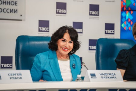 Опубликована программа бесплатных концертов Надежды Бабкиной в Тверской области