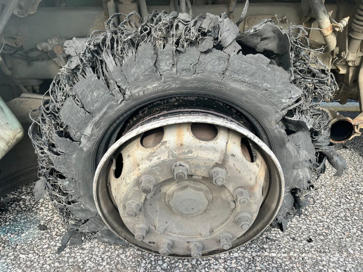 В Тверской области три человека пострадали из-за взорвавшегося колеса В Тверской области три человека пострадали из-за взорвавшегося колеса