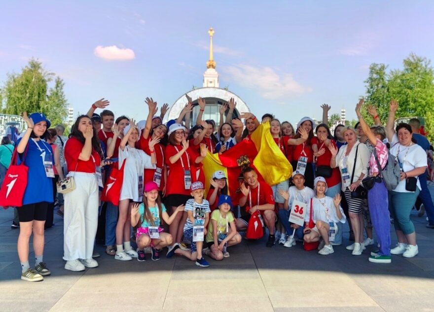 Школьники Тверской области стали участниками Фестиваля детства и юности в Москве