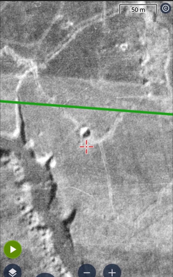 С помощью жителей поисковики обнаружили захоронение красноармейцев в Тверской области   