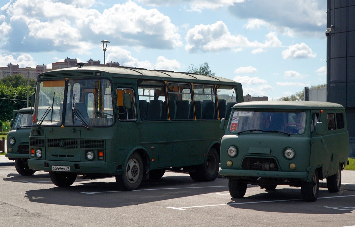 Тверская область направила бойцам СВО еще одну партию автомобилей | ТОП  Тверь новости