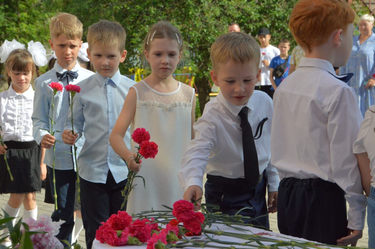 В Твери открыли мемориальную доску первой заведующей детским садом №51 Фруме Ворошиловой