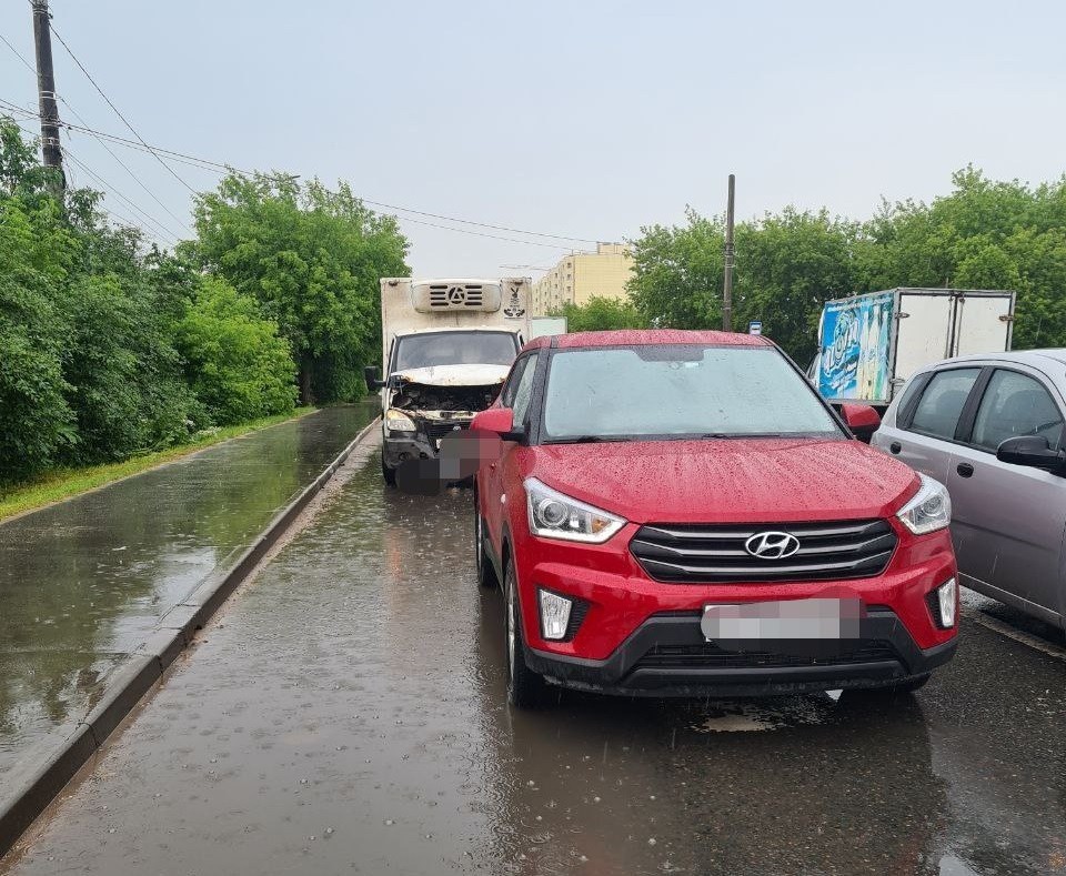 4-летний ребёнок пострадал в тройном ДТП в Твери 4-летний ребёнок пострадал в тройном ДТП в Твери