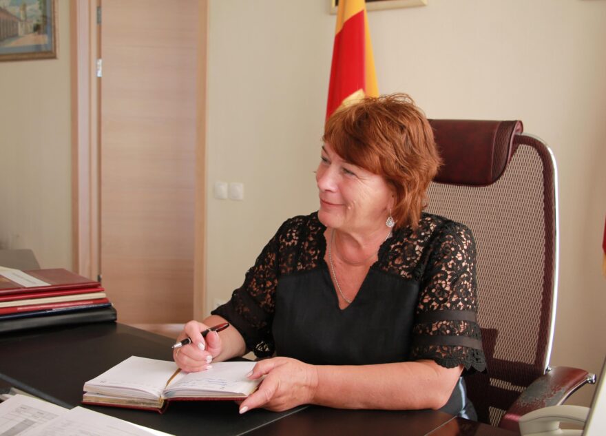 Глава Вышневолоцкого округа пообщалась по телефону с населением