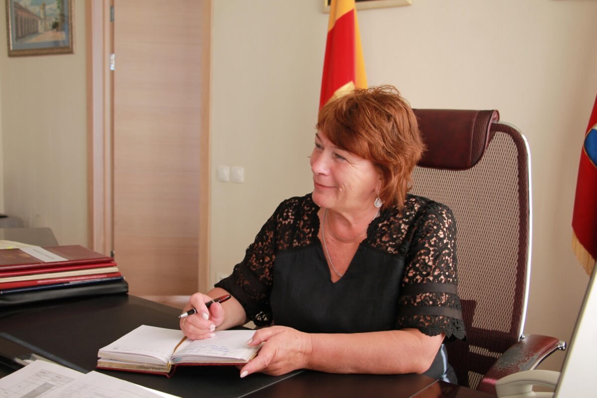 Глава Вышневолоцкого округа пообщалась по телефону с населением