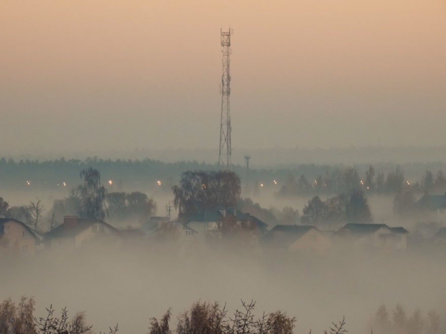 Густой туман окутал Тверскую область после дождя