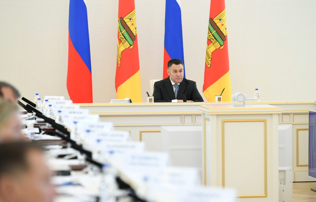 Игорь Руденя обозначил задачи по проведению сезонных полевых работ и подготовке к уборочной кампании Игорь Руденя обозначил задачи по проведению сезонных полевых работ и подготовке к уборочной кампании